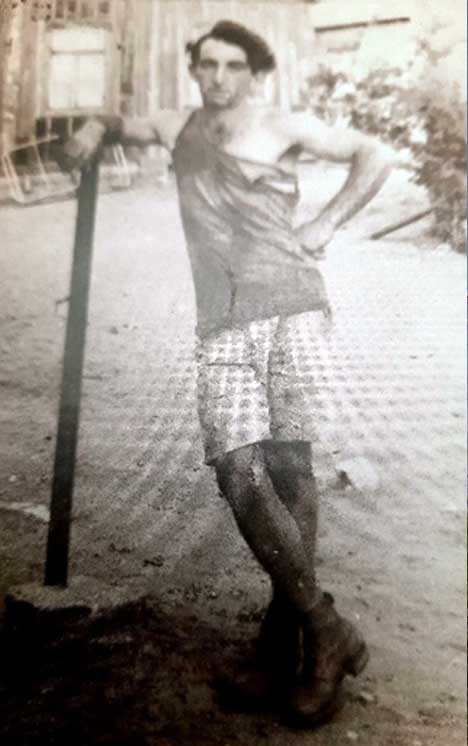 ינק-יעקב מלר בעבודה